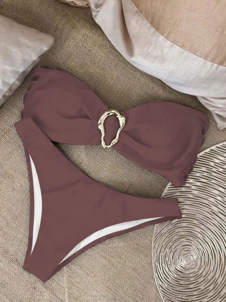Stella - One-Piece with Pleated Fabric